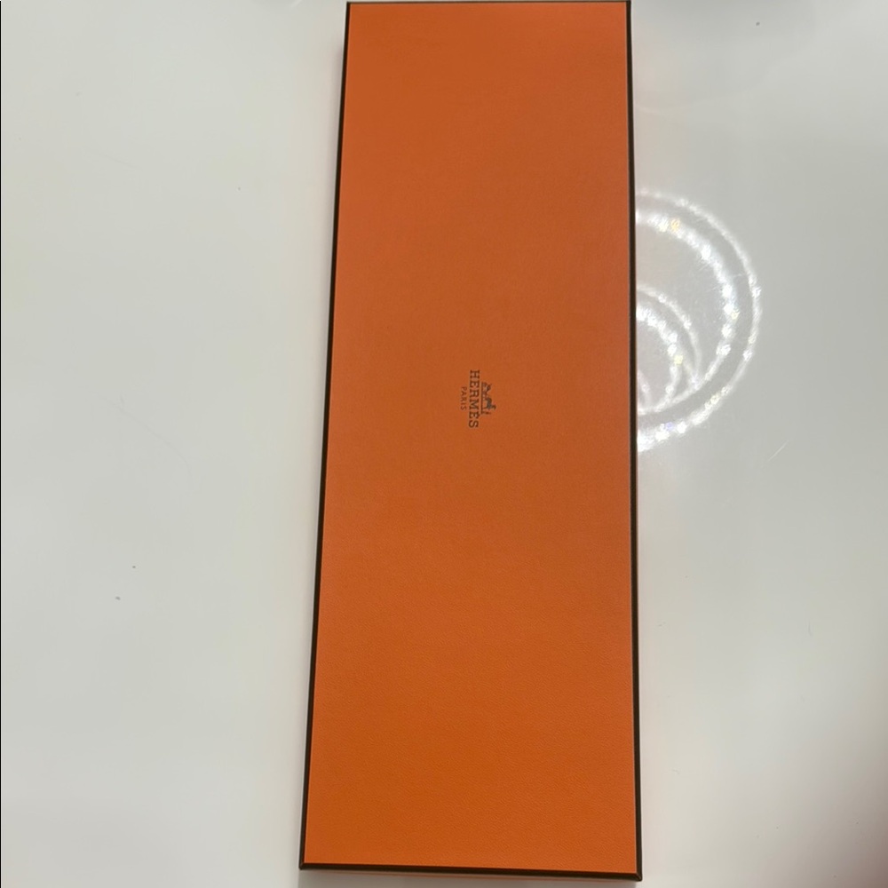 Hermès Orange Box (0818) size 5 x 15 “